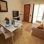 Lägenhet Beachfront In Rosolina Mare