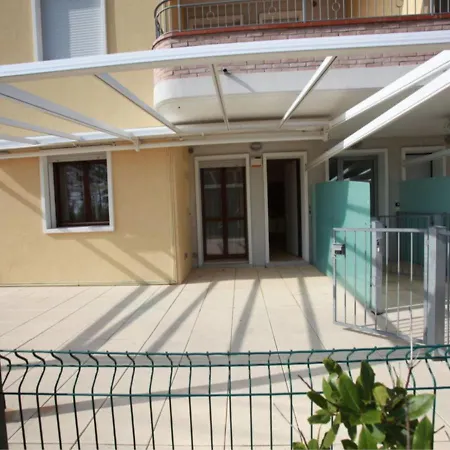 Apartment Beachfront In Rosolina Mare